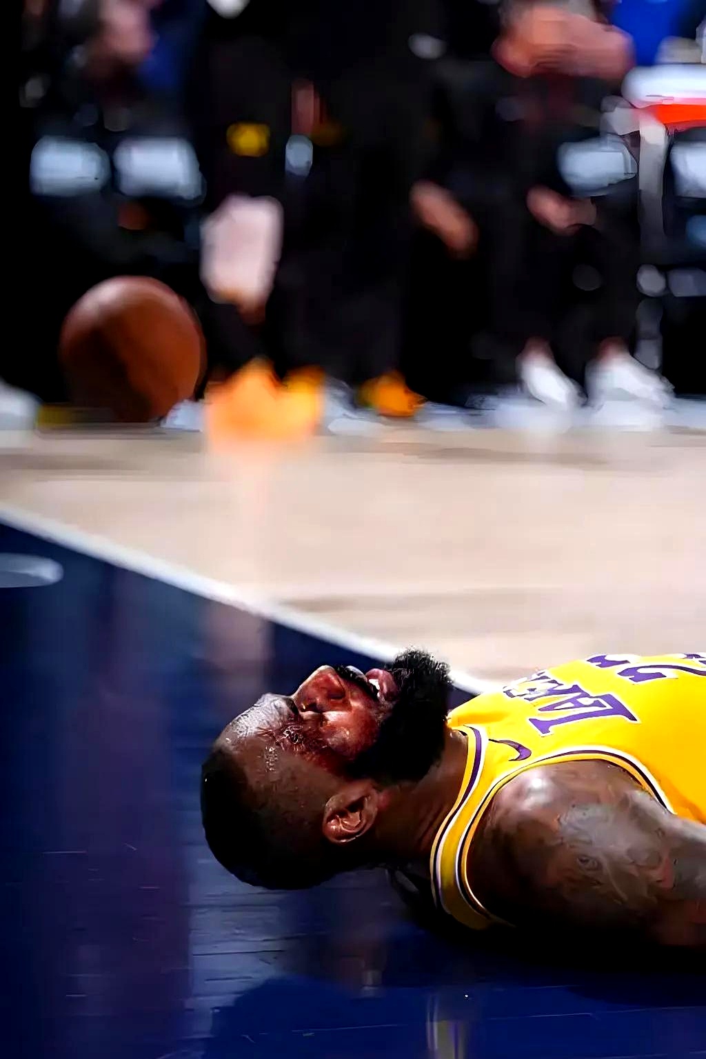 詹姆斯迎来七赛季出色发挥，巴黎圣日耳曼观众热烈欢呼！的简单介绍-开云平台